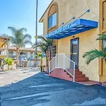 Hollywood City Inn