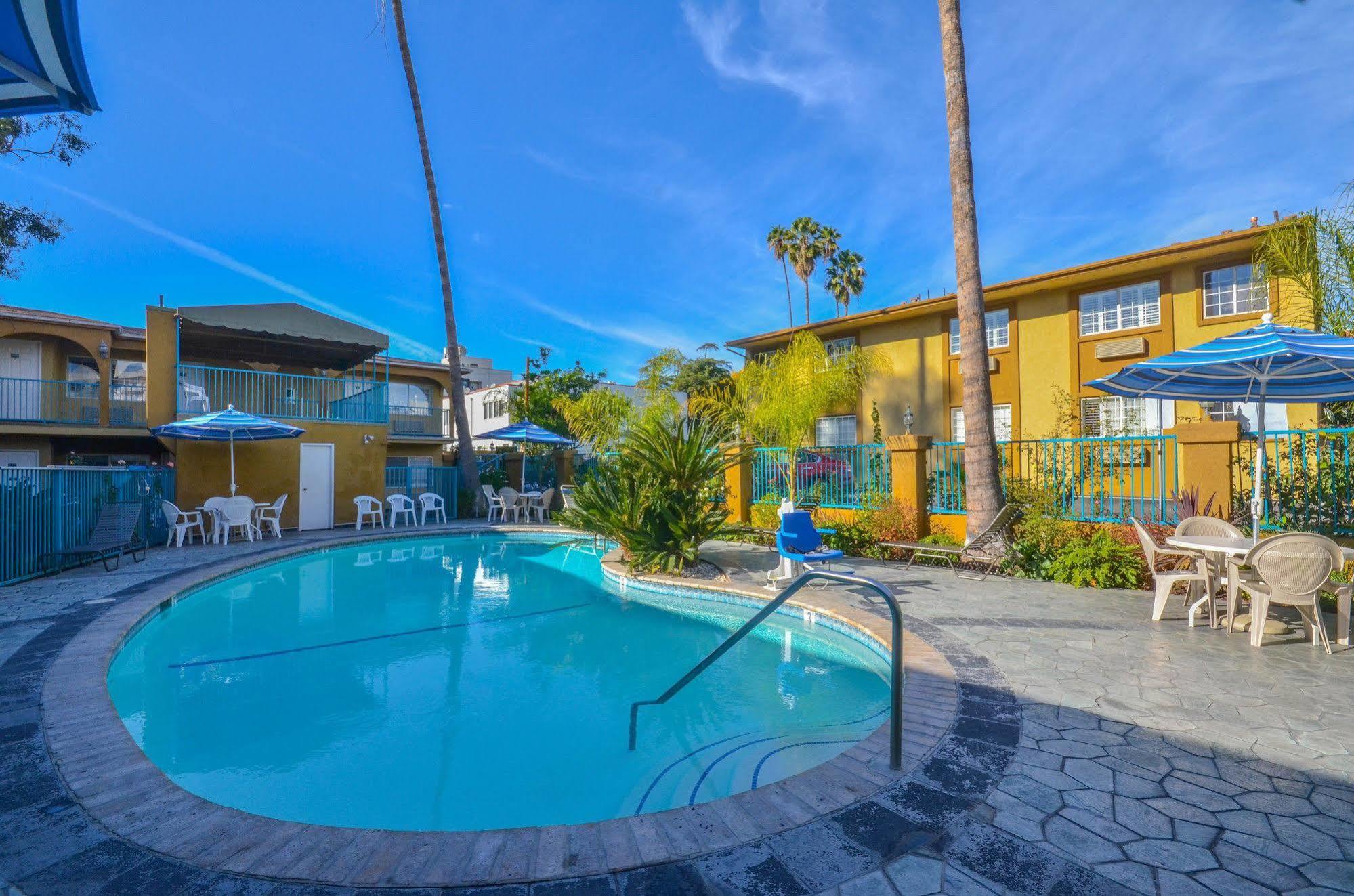 Hollywood Motel